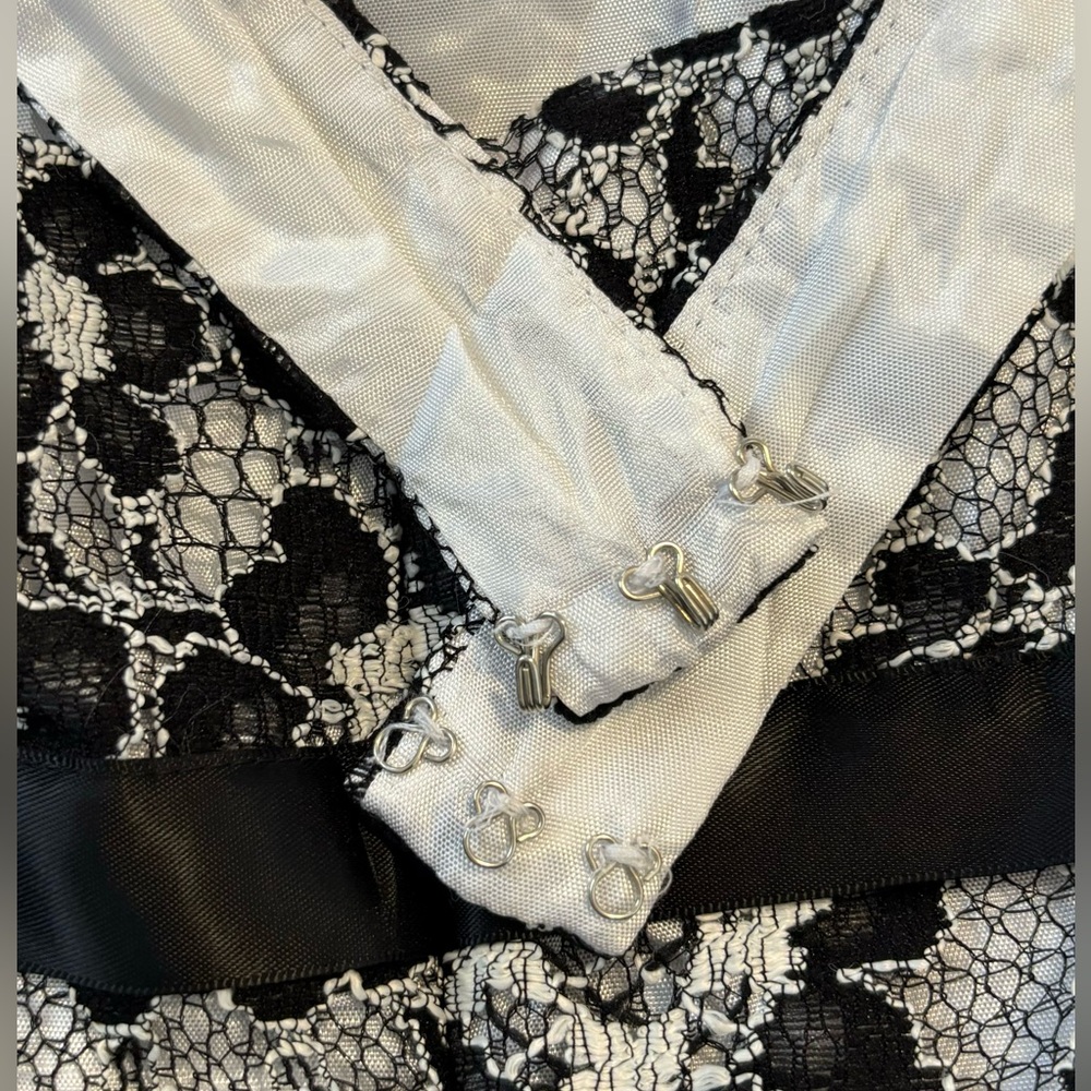 Vintage Cache formal Dress - Picture 13 of 15